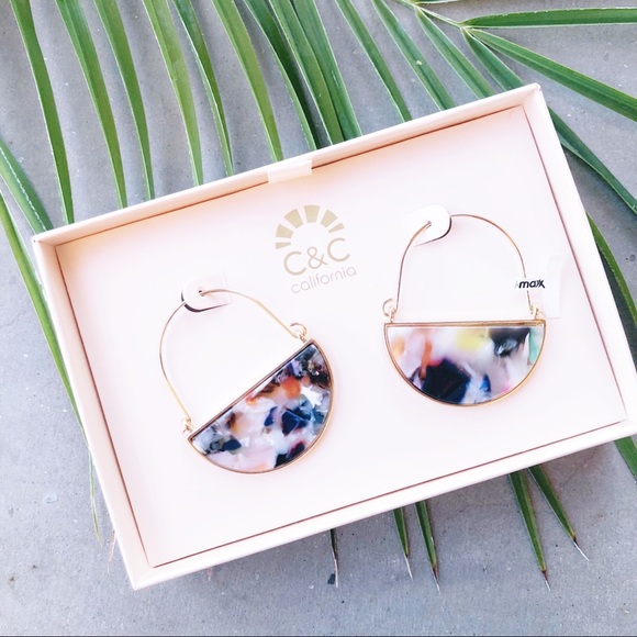 C&C CALIFORNIA ✨NWT✨ Multicolor Acrylic Earrings - Picture 3 of 6